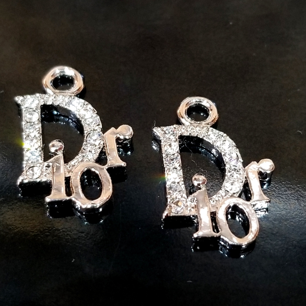 Earrings charm, fashion